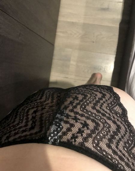 日日摸天天添到高潮_HD影视在线观看