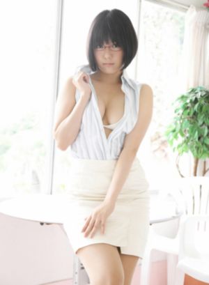 欧美艳星皮衣皮裤皮靴_720免费在线播放