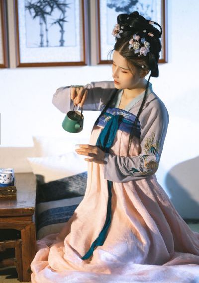 亚洲动漫在线观看一区_超清免费观看